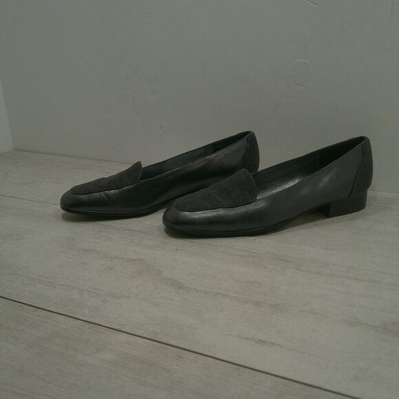 Nordstrom Classic Preppy Black Leather Casual Slip on Loafers Size 8 N | Narrow - Picture 8 of 9